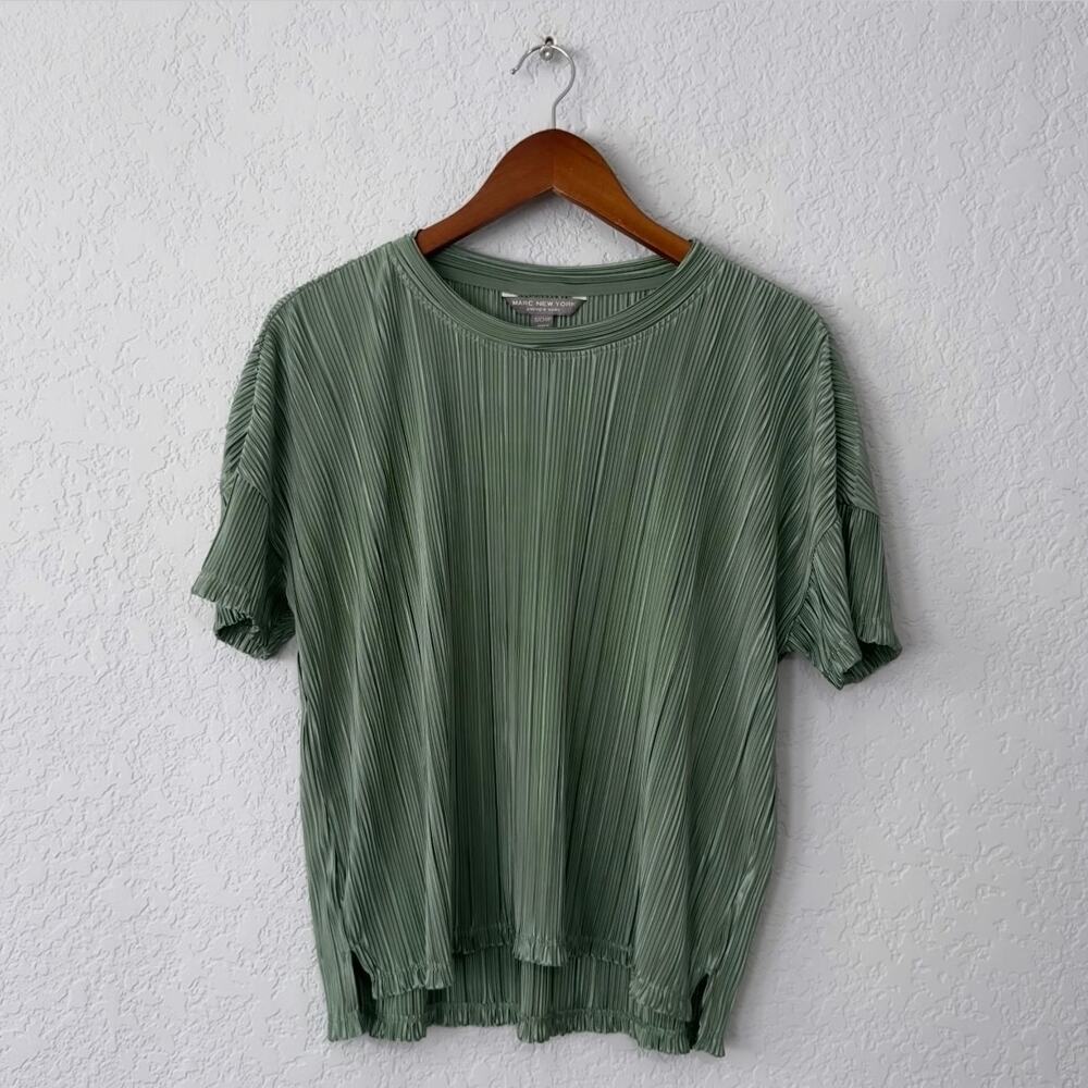 marc new york green plissé short sleeve crewneck top size small
